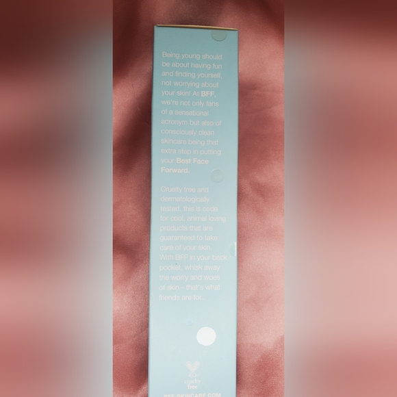 5/75$ BFF (best face forward)Probiotic + Blue Light Protection Cream - Picture 3 of 13